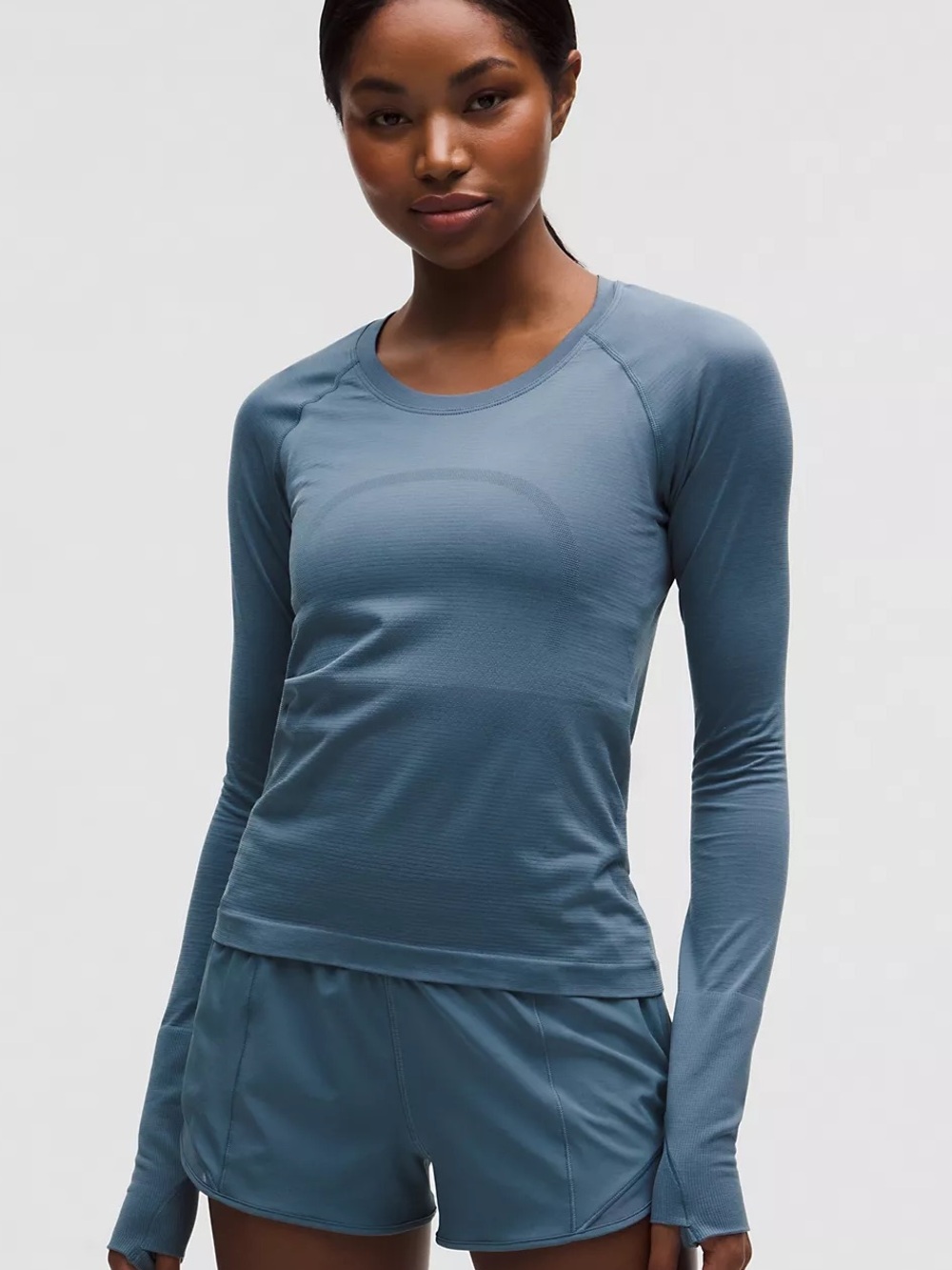 Swiftly Tech Long-Sleeve Shirt 2.0
Waist Length